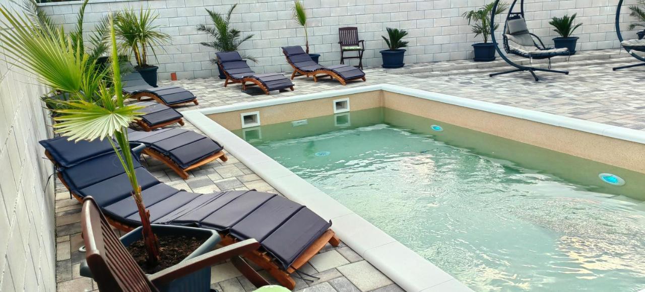 Siofok Apartman Bagian luar foto